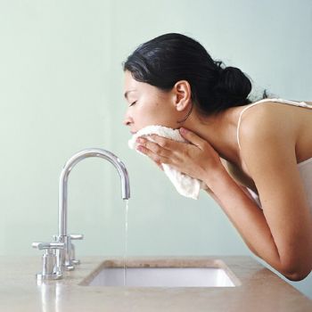 What Does Hard Water Do to Your Hair, Skin &amp; Nails?